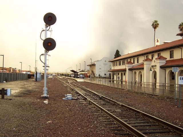 tracks.jpg - Hard to believe that the tracks are empty with all the traffic going through Fresno that day.